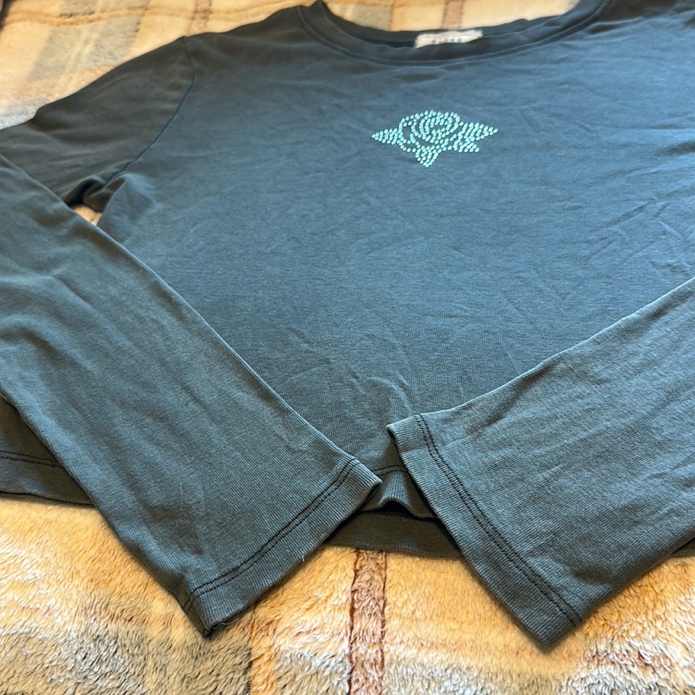 Grey Rose Rhinestone Top - Picture 3 of 5